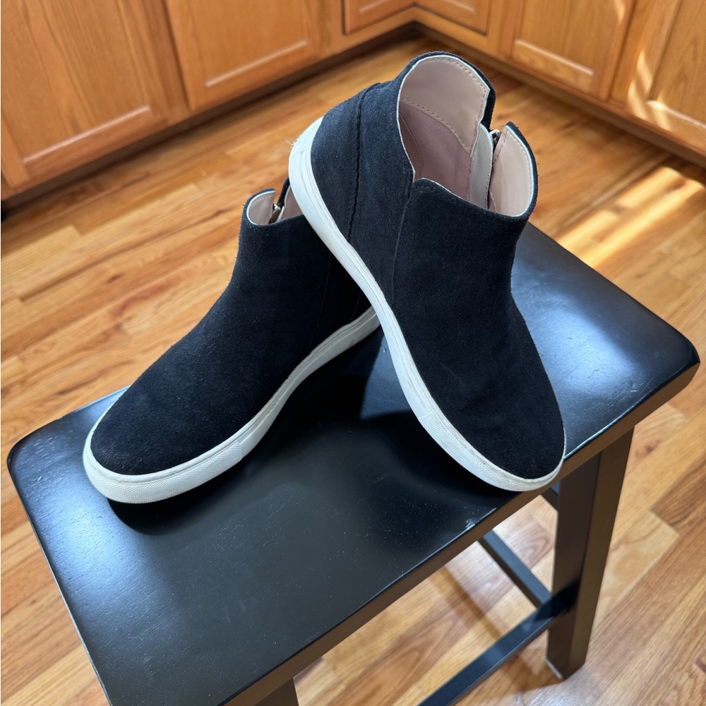 Kate Spade Black Zip-up Sneakers with Textured Fabric